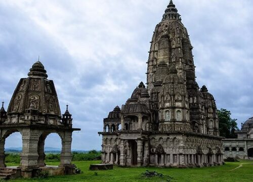 मानव निर्मित छत्तीसगढ़ का सबसे खुबसूरत मंदिर ओना कोना : Onakona Mandir Chhattisgarh Tourism Places